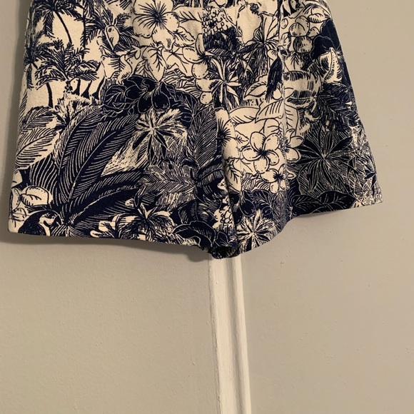 NWT Navy palm print shorts set - Picture 5 of 6